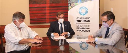 La Unión Industrial firmó un convenio de cooperación con el INTI y el Ministerio de la Producción 
