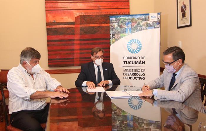 La Unión Industrial firmó un convenio de cooperación con el INTI y el Ministerio de la Producción